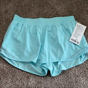Lululemon Hotty Hot Shorts (4”)